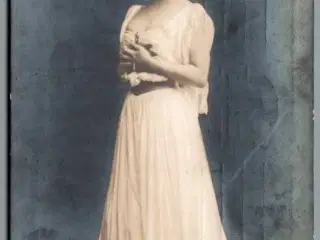 Anna Larsen i "Elskerinden"- Skuespiller - Postkort - Brugt