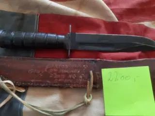 US WW2 Kabar med Navn på skede.