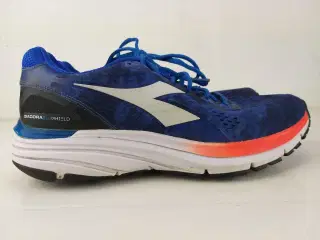 Løbesko Diadora Blushield