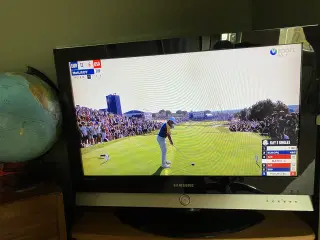 Samsung faldskærm   35” b 80 h 63. Bruger streamer