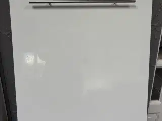 Væghængt puslebord