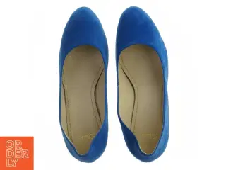 Blå ruskindspumps fra Clarks (str. 5,5)