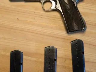 Star Model B pistol