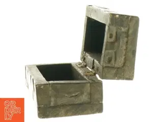 Gl.træ æske (str. 15 x 7 x 8 cm)