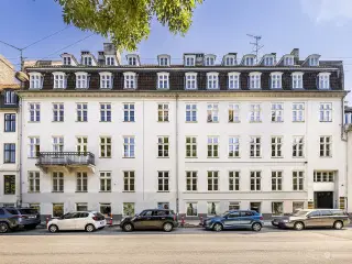 Charmerende lejemål i eksklusivt kvarter