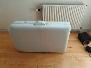 Massage table 