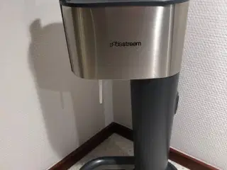 Sodastream maskine inkl 2 flasker samt Tom patron.