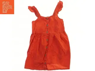 Sommerkjole med knapper fra H&M (str. 104)