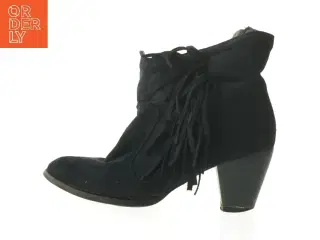 Blå støvler med frynser fra Plus (str. 36 )