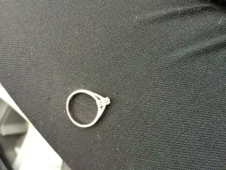 Hvidguld ring 