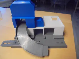 MICRO MACHINES Hiways & Byways CITY PLAZA Garage  