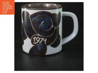 Keramikkrus, årgangskrus 1971 fra Royal Copenhagen (str. 11,5 cm)