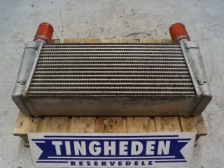 Case 621D Intercooler 347613A1