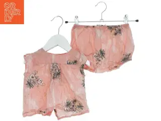 Sæt til småbørn med bluse og bloomers fra MarMar (str. 74)