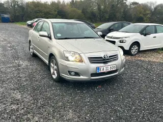 Toyota Avensis 2,2