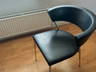 Spisebordstol i stål og læder