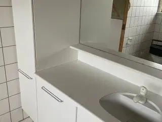 Elementer toilet med vask