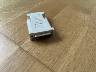 DVI-I to VGA adapter