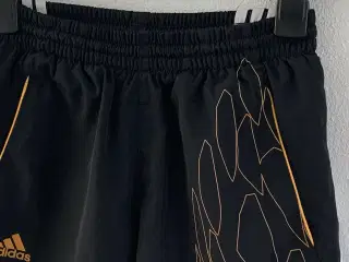 Shorts str.152