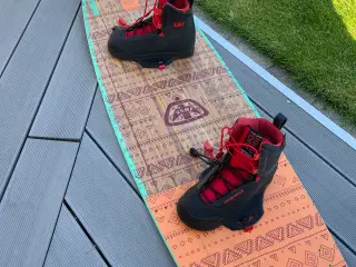 Wakeboard og støvler 
