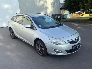 Opel Astra 1,7 CDTi 110 Enjoy Sports Tourer