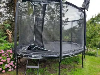 North Explorer 500 oval trampolin