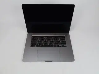 Apple Macbook Pro 16"