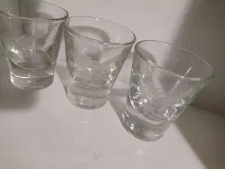 3 Smirnoff glas