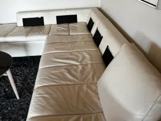 Stor hjørnesofa lys læder