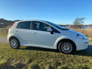 Fiat Punto årgang 2015