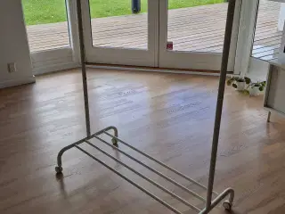 Bøjlestativ med hjul