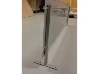 Frontplade til hæve- sænke skrivebord i metal