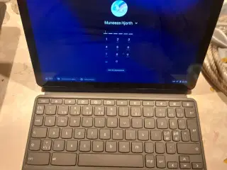 Pcer Lenovo tablet kombi med tastatur 
