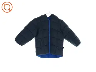 Dynejakke fra Benetton (str. 74)