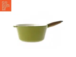 Smedejerns gryde med træhåndtag fra QODO (str. 22 cm)