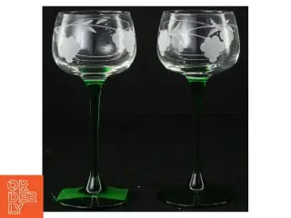 Grønne vinglas med gravering (str. 16 cm)