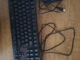 K13 gaming tastatur og mus med lys 