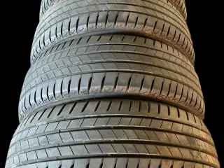 19 Mustang 225/55r19 Ref.S14 sommer