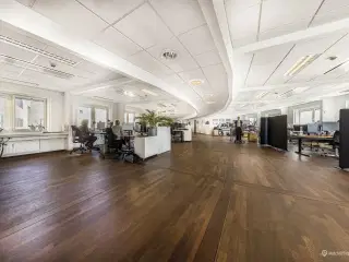 Kontorlejemål på 843 m² eller flere samlet
