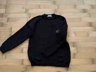 stone island sweater