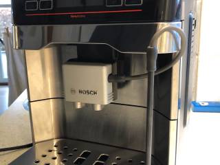 Fuldautomatisk kaffemaskine