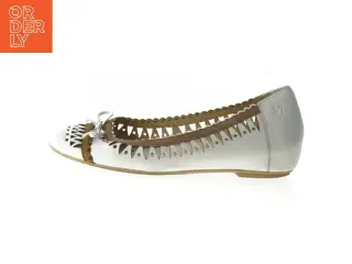 Hvide kvinde ballerina sko fra Caprice (str. 35 )