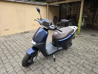 2025 AGM Ecooter E3 45ah 45km/t