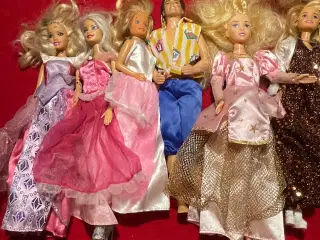 Barbie og andre dukker med tilbehør