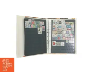 Samlingsalbum med frimærker (str. 32 x 26 cm)