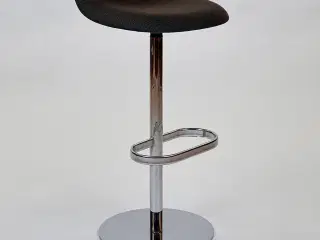 GUBI | 3D Bar Stool - Swivel Base - Polstret