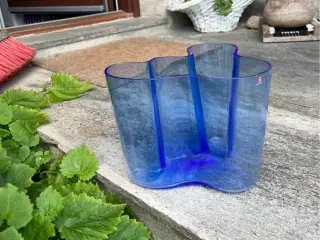 Alvar Aalto vase 