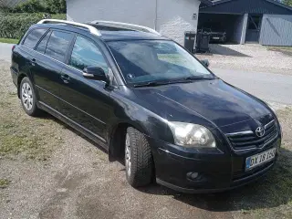 Toyota avensis 2,0  STW 