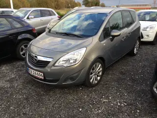 Opel meriva 1,4 turbo benzin meget velholdt 