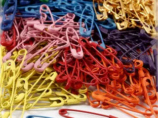 Holdbare sikkerhedsnåle 34 mm - 1000 stk. i metal